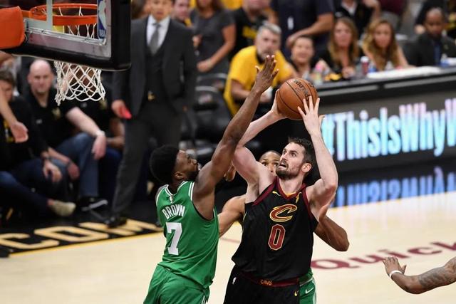 C罗职业生涯进球913个 30岁之后打进450球